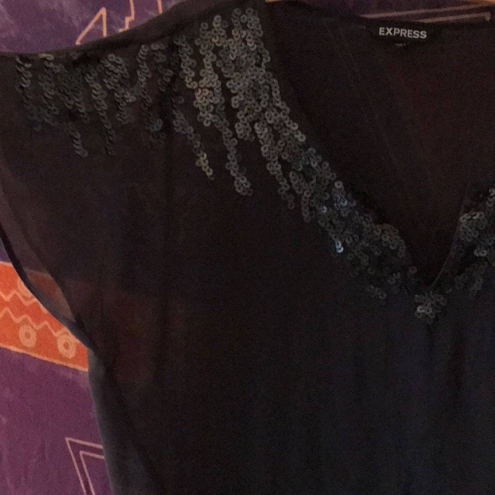 Express Top - Picture 2 of 4